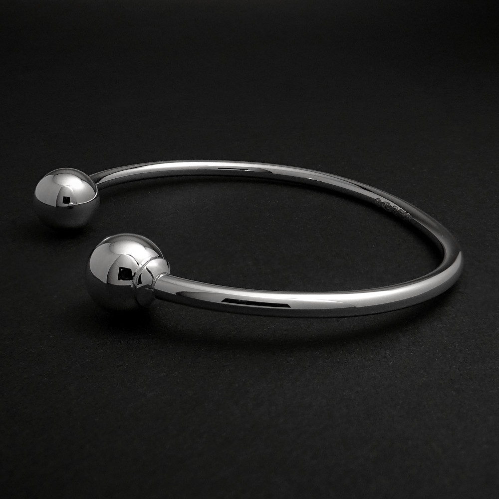 David Jonns Sterling Silver Torque Bangle